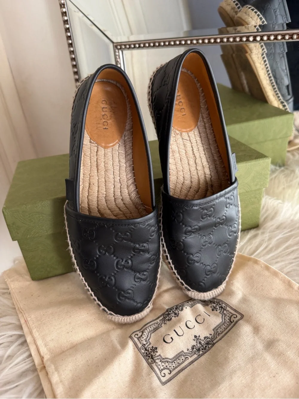 Gucci beautiful black